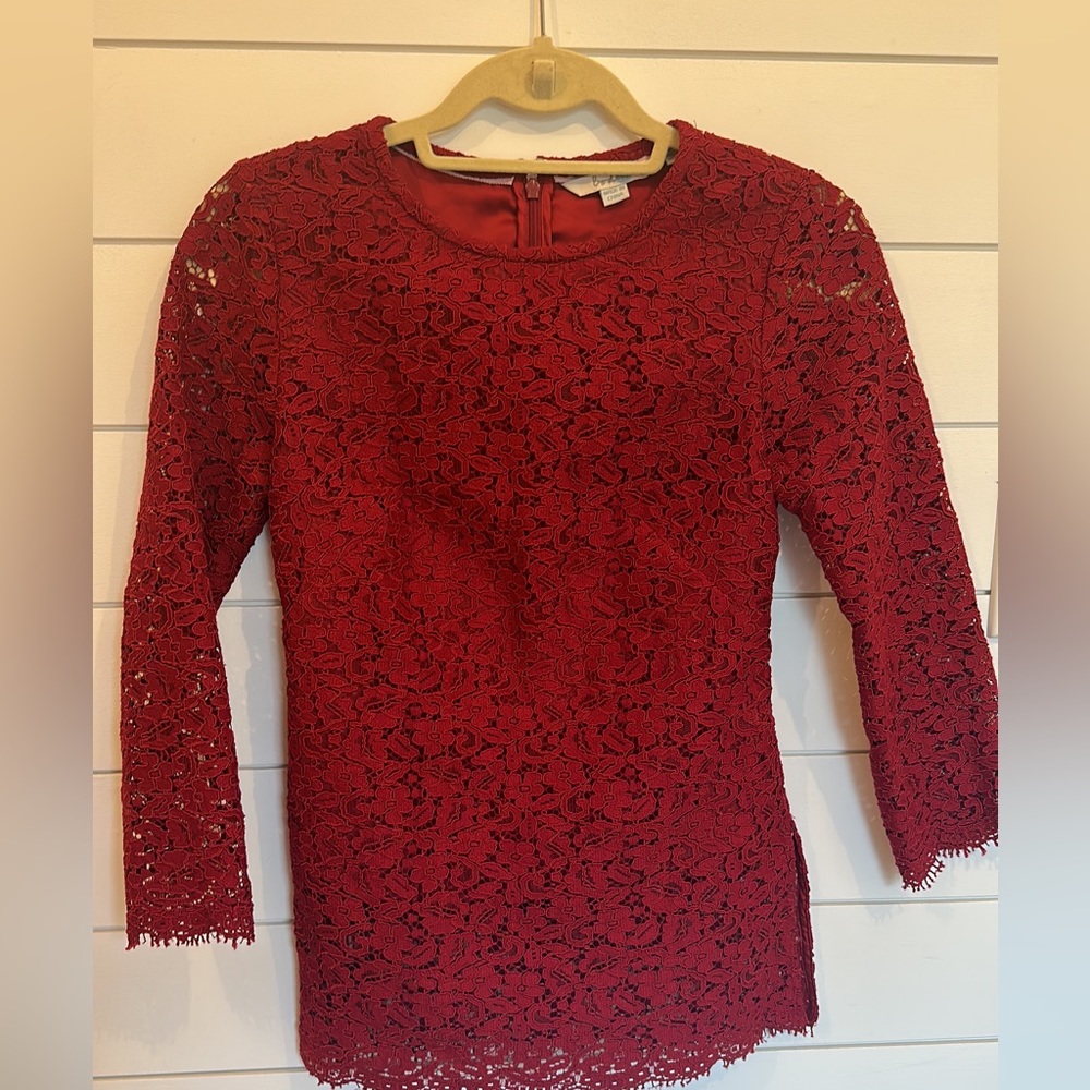 Boden lace top. Never worn. Size 2R